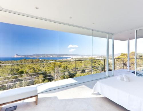 Een villa met 180 graden uitzicht en een infinity pool Een villa met 180 graden uitzicht en een infinity pool